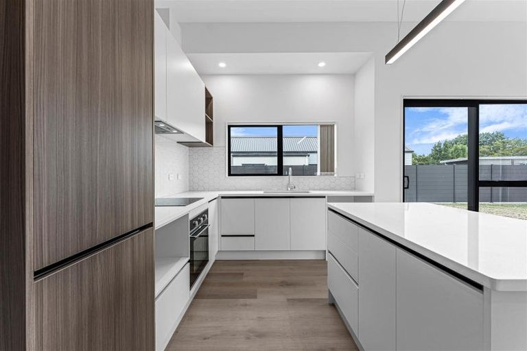 Photo of property in 104 Mataikokako Loop, Kawakawa Bay, 2585