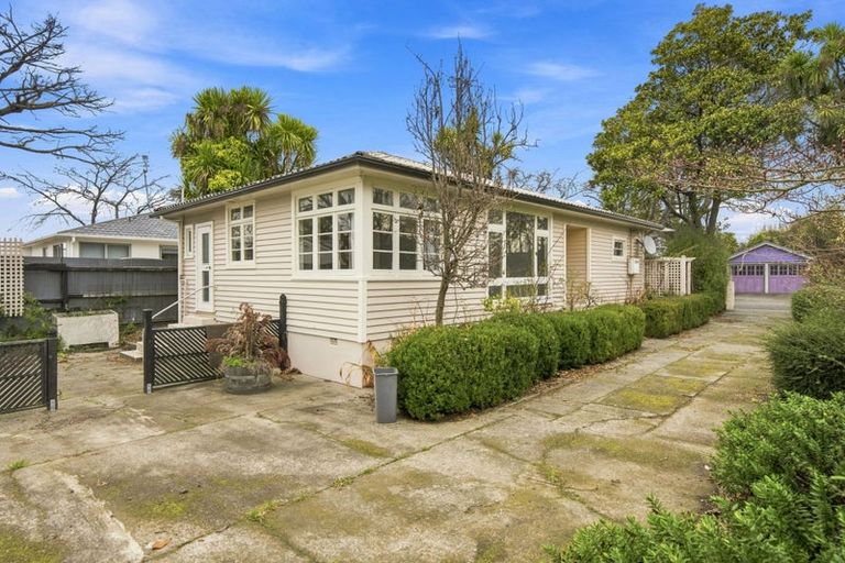Photo of property in 14 Scotston Avenue, St Albans, Christchurch, 8052