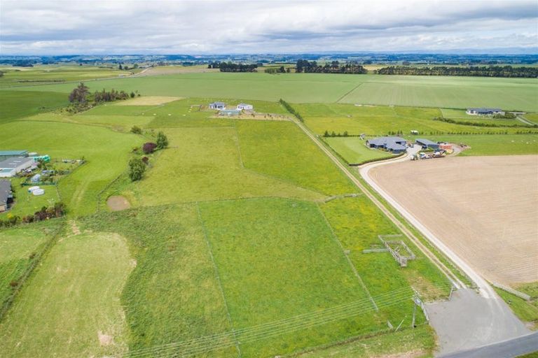 Photo of property in 81 Pukepapa Road, Marton, 4710