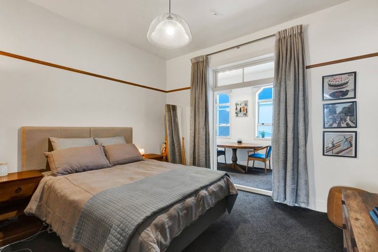 Photo of property in Devonport Apartments, 31/127 Saint Aubyn Street, New Plymouth, 4310