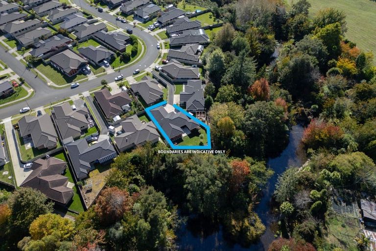 Photo of property in 279 Dixon Road, Fitzroy, Hamilton, 3206