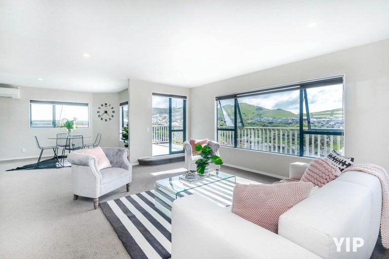 Photo of property in 5 Nether Green Crescent, Johnsonville, Wellington, 6037