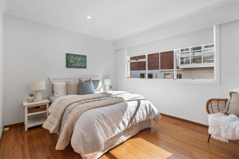 Photo of property in 24 Locarno Avenue, Sandringham, Auckland, 1025