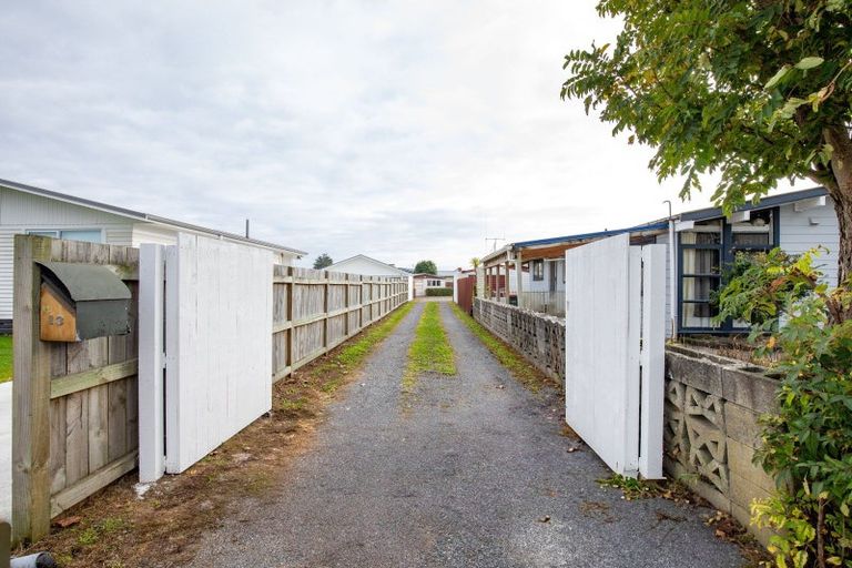 Photo of property in 13 Katherine Place, Melville, Hamilton, 3206