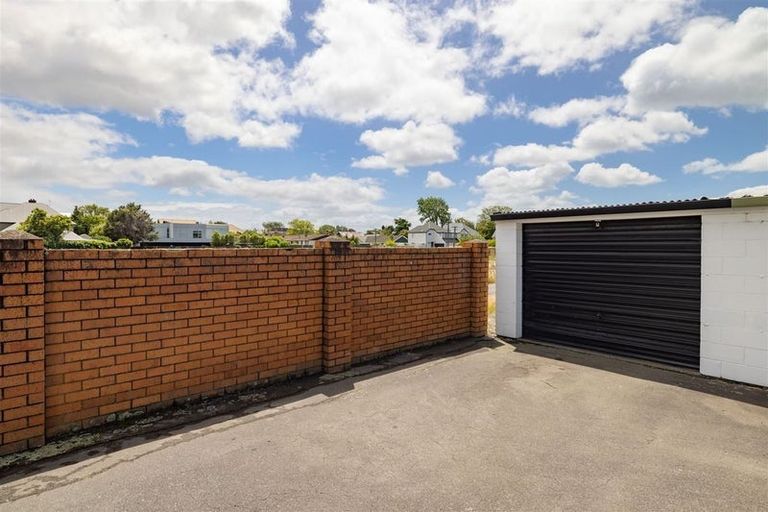 Photo of property in 8/58 Papanui Road, Merivale, Christchurch, 8014
