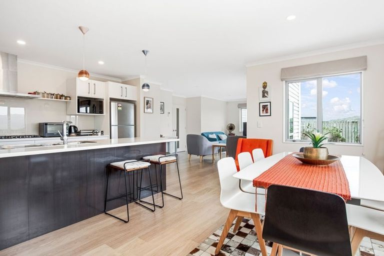 Photo of property in 14 Montego Place, Grenada Village, Wellington, 6037