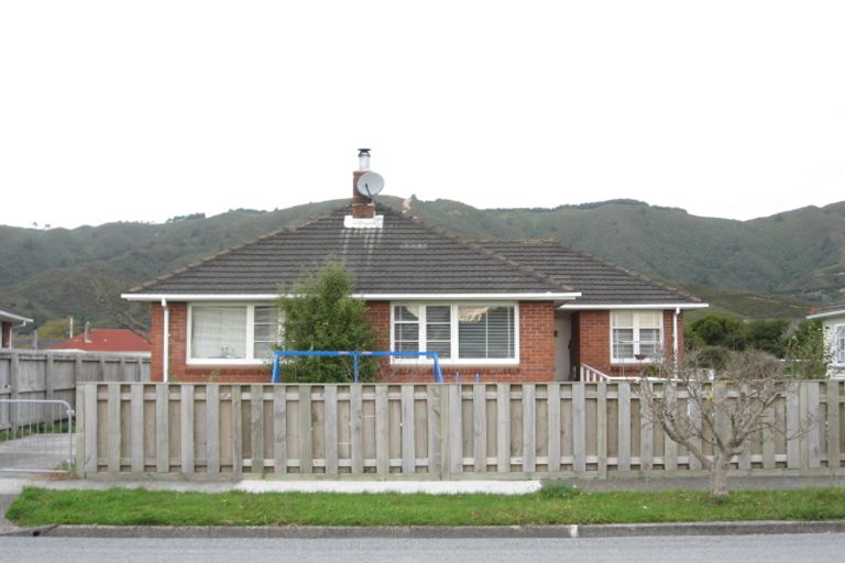 Photo of property in 40 Hewer Crescent, Naenae, Lower Hutt, 5011