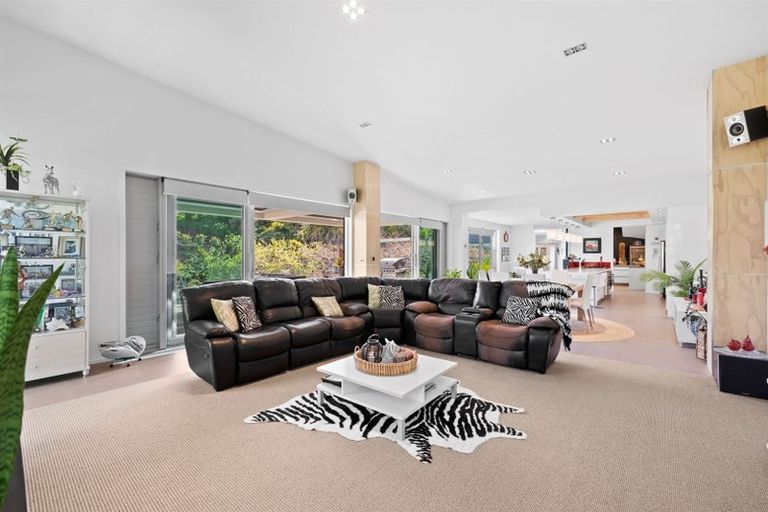 Photo of property in 48b Nevada Drive, Merrilands, New Plymouth, 4312