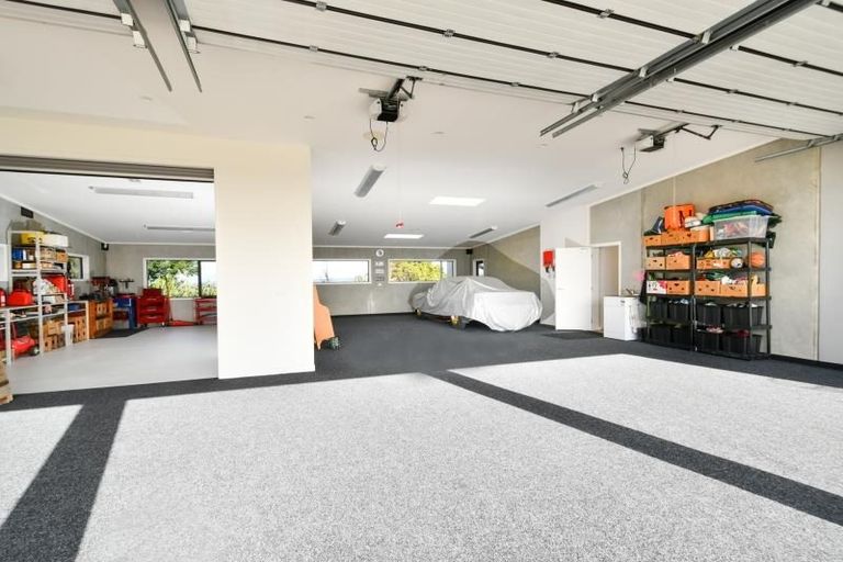 Photo of property in 911 Old North Road, Waimauku, 0882