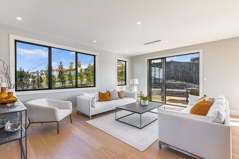 Photo of property in 20 Kikorangi Drive, Wainui, 0992