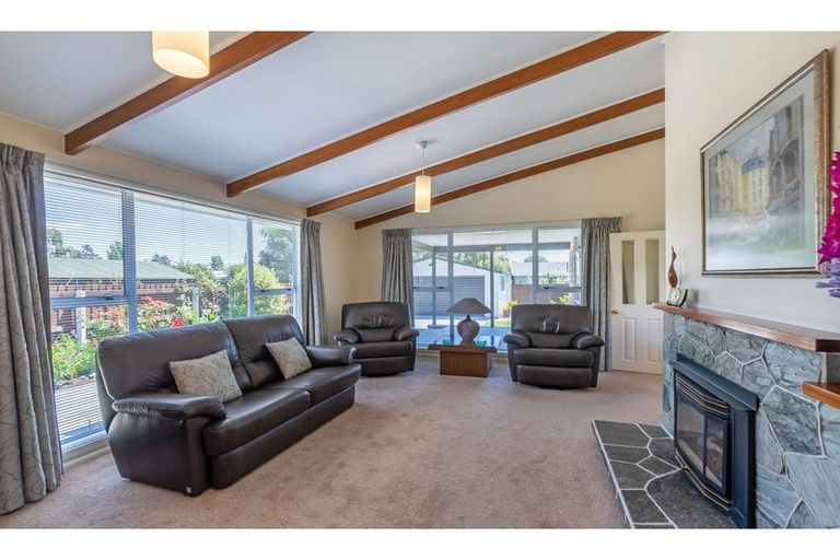 Photo of property in 335 Woodham Road, Wainoni, Christchurch, 8061