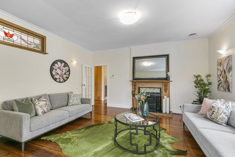 Photo of property in 44 Mandalay Terrace, Khandallah, Wellington, 6035