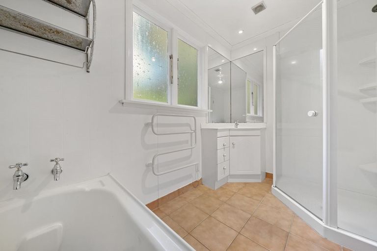 Photo of property in 115 Kamahi Street, Stokes Valley, Lower Hutt, 5019