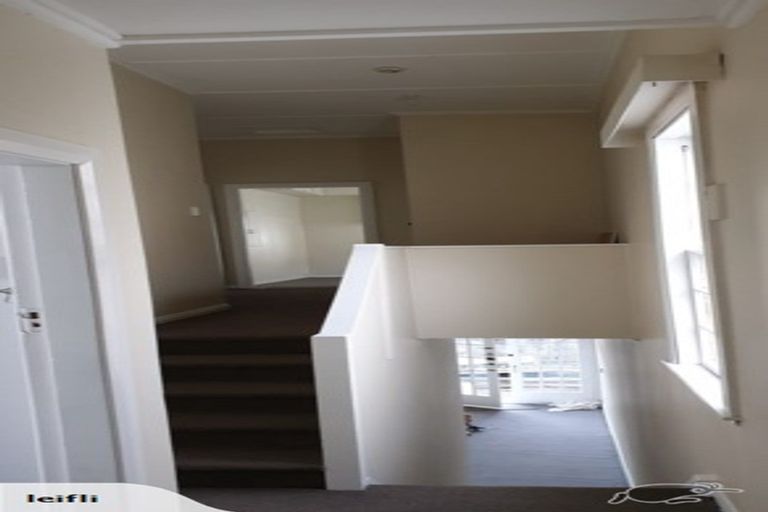 Photo of property in 76 Tinakori Road, Thorndon, Wellington, 6011