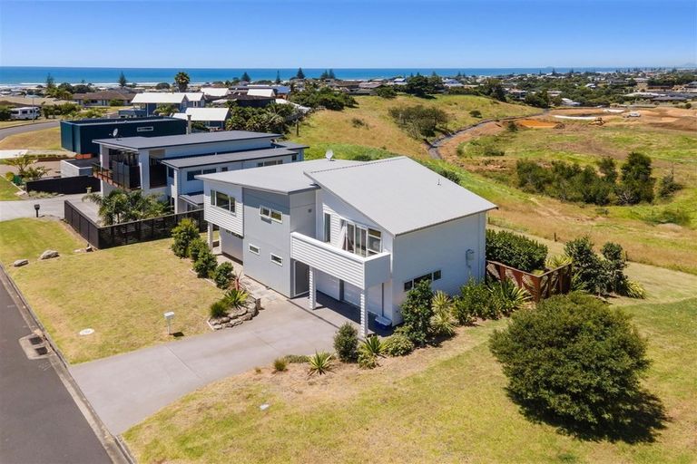 Photo of property in 45 Mayor View Terrace, Waihi Beach, 3611