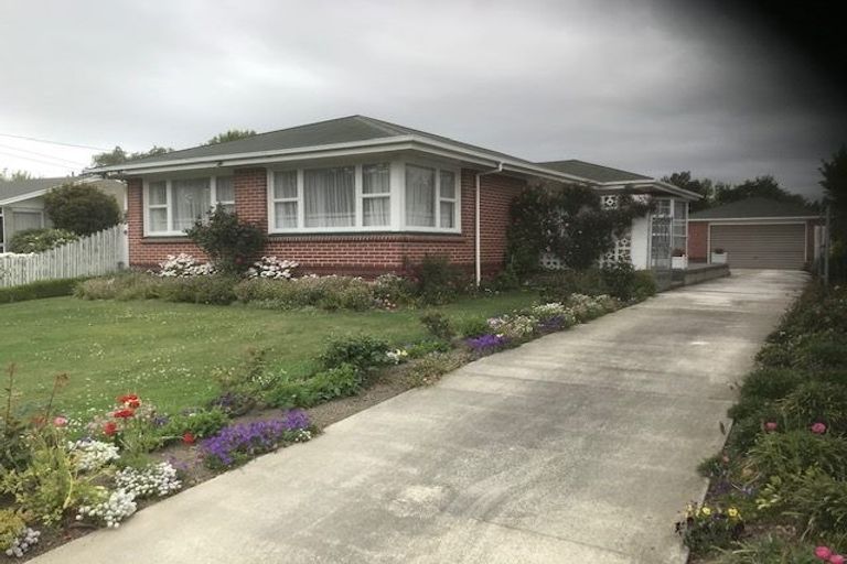 Photo of property in 27 Glenmore Avenue, Casebrook, Christchurch, 8051