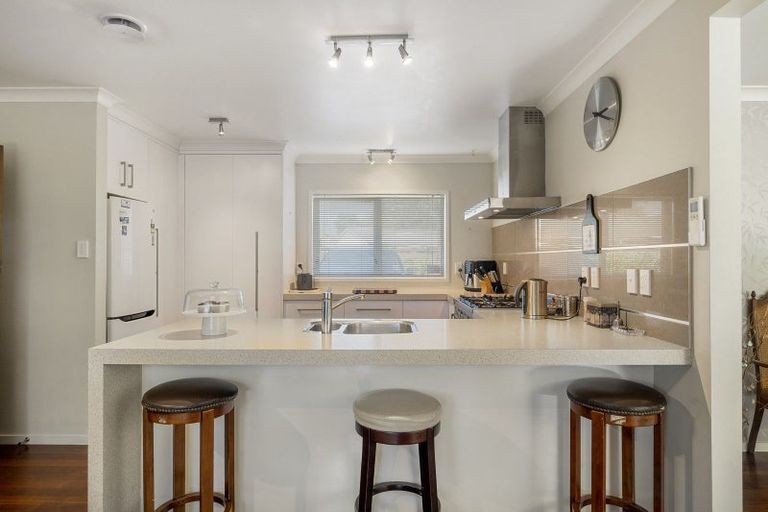 Photo of property in 11a La Trobe Place, Utuhina, Rotorua, 3015