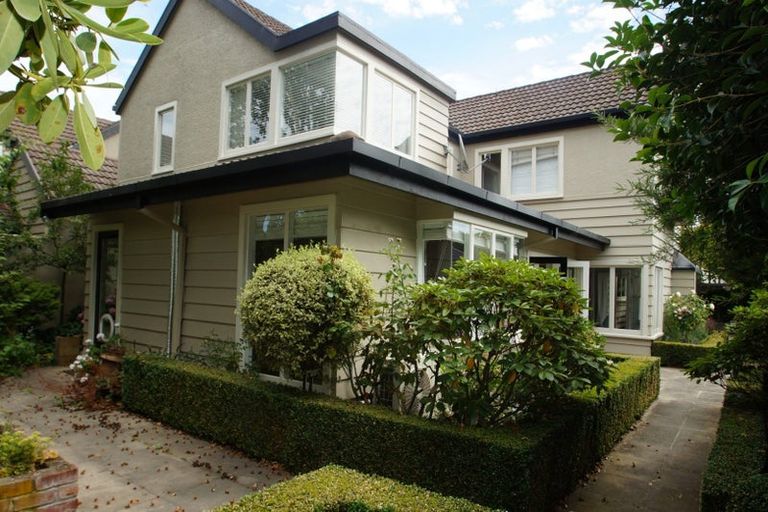 Photo of property in 1/127 Fendalton Road, Fendalton, Christchurch, 8014