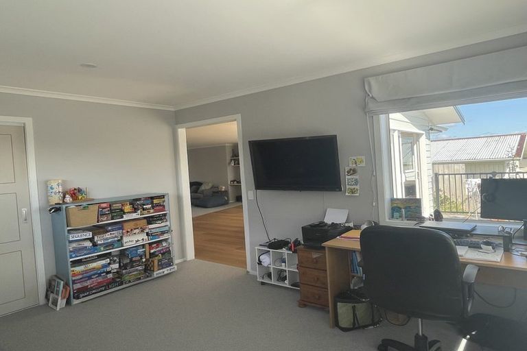 Photo of property in 14 Beachman Grove, Hilltop, Taupo, 3330