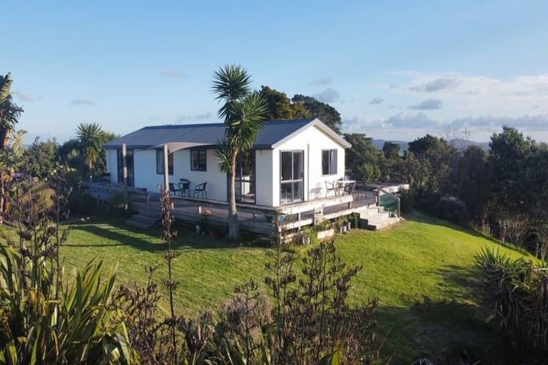 Photo of property in 133 Wearmouth Road, Paparoa, 0571