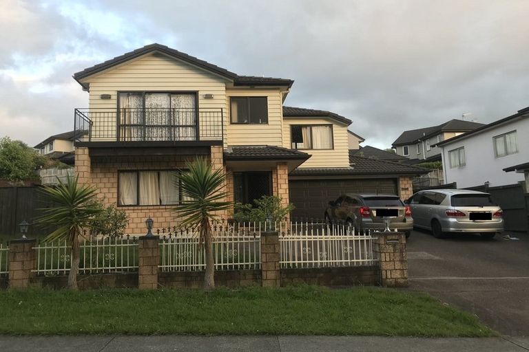 Photo of property in 25 Packspur Drive, Flat Bush, Auckland, 2016