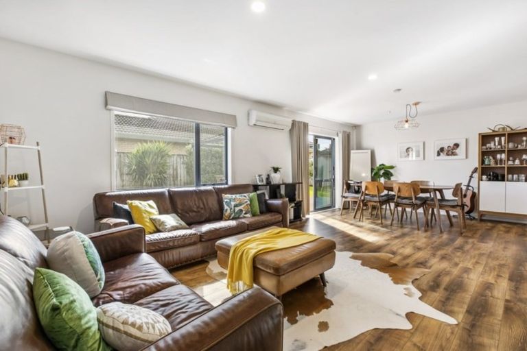 Photo of property in 39 Rebecca Rise, Weymouth, Auckland, 2103