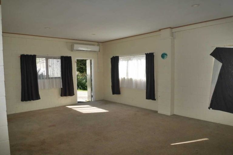 Photo of property in 16 Island View Terrace, Waikanae Beach, Waikanae, 5036