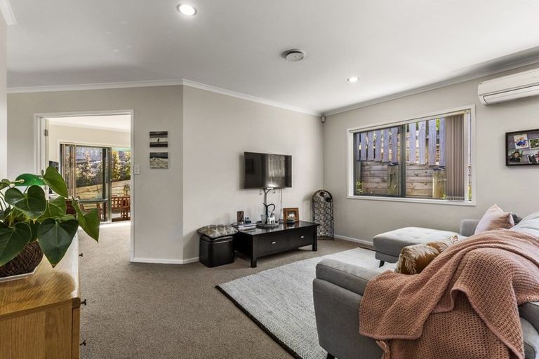 Photo of property in 16 Tom Keven Way, Pukekohe, 2120