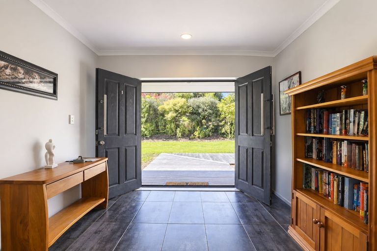 Photo of property in 15 Te Waerenga Road, Hamurana, Rotorua, 3096