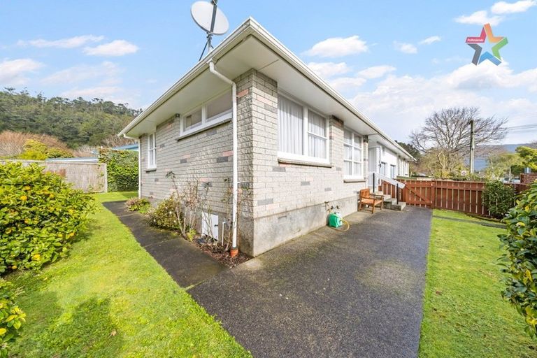 Photo of property in 8a Poole Crescent, Wainuiomata, Lower Hutt, 5014