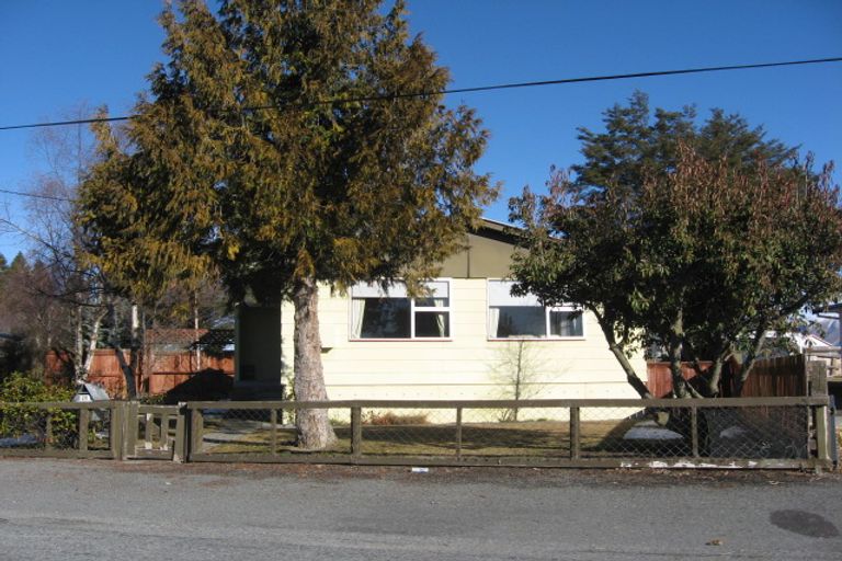 Photo of property in 28 Omahau Crescent, Twizel, 7901