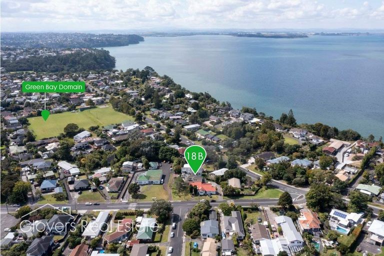 Photo of property in 18b Vardon Road, Green Bay, Auckland, 0604