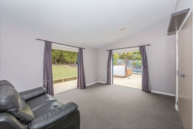 Photo of property in 26 Javelin Close, Gulf Harbour, Whangaparaoa, 0930