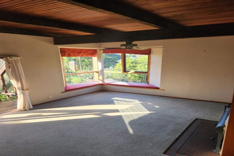 Photo of property in 6a Woodford Way, Crofton Downs, Wellington, 6035