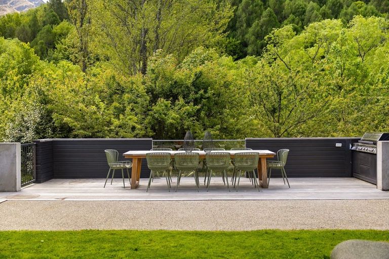 Photo of property in 55 Manse Road, Arrowtown, 9302