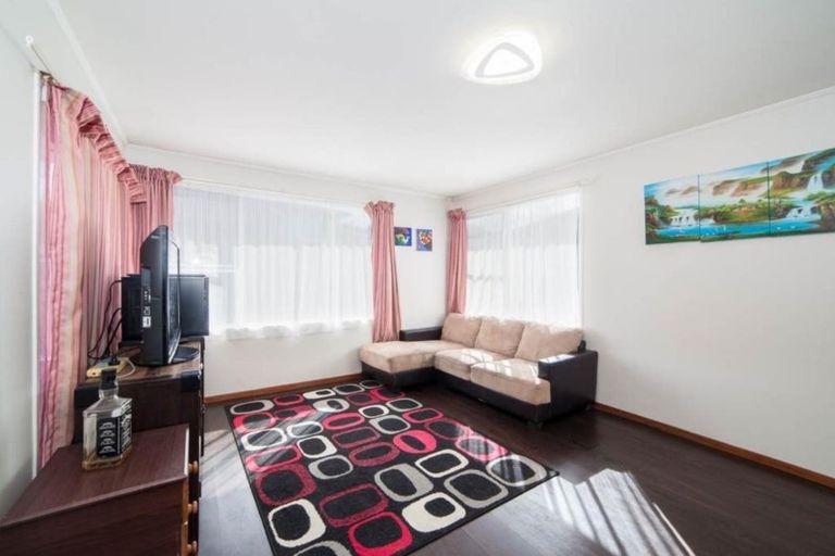 Photo of property in 29 Clyma Place, Massey, Auckland, 0614