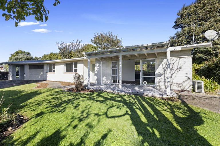 Photo of property in 43a Cumberland Street, Merrilands, New Plymouth, 4312