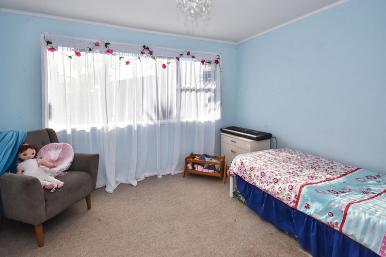 Photo of property in 1/27 Reelick Avenue, Pakuranga Heights, Auckland, 2010