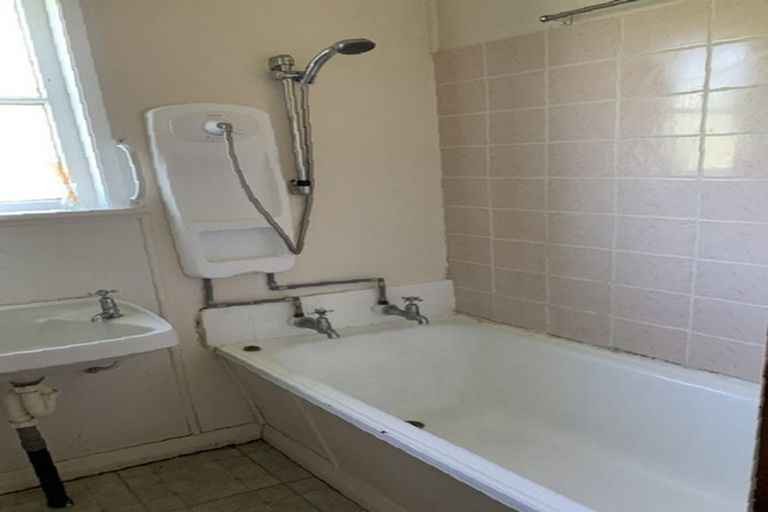 Photo of property in 18 Doyle Street, Bluff, 9814