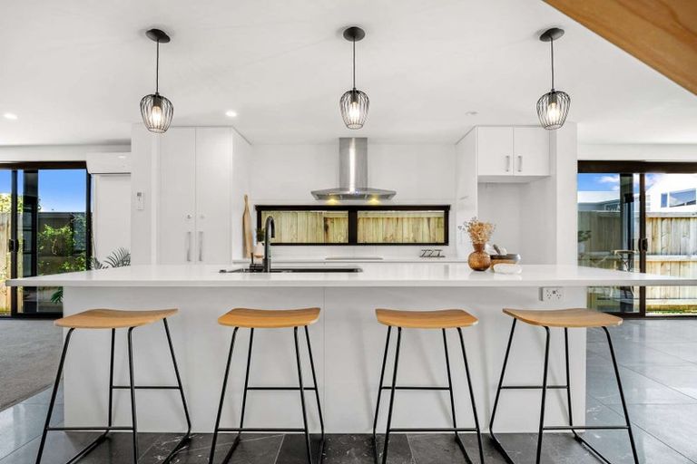 Photo of property in 27 Te Paea Crescent, Papamoa Beach, Papamoa, 3118