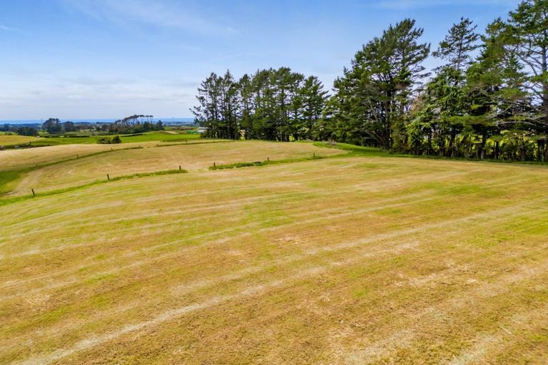 Photo of property in 1270 Mangorei Road, Mangorei, New Plymouth, 4371