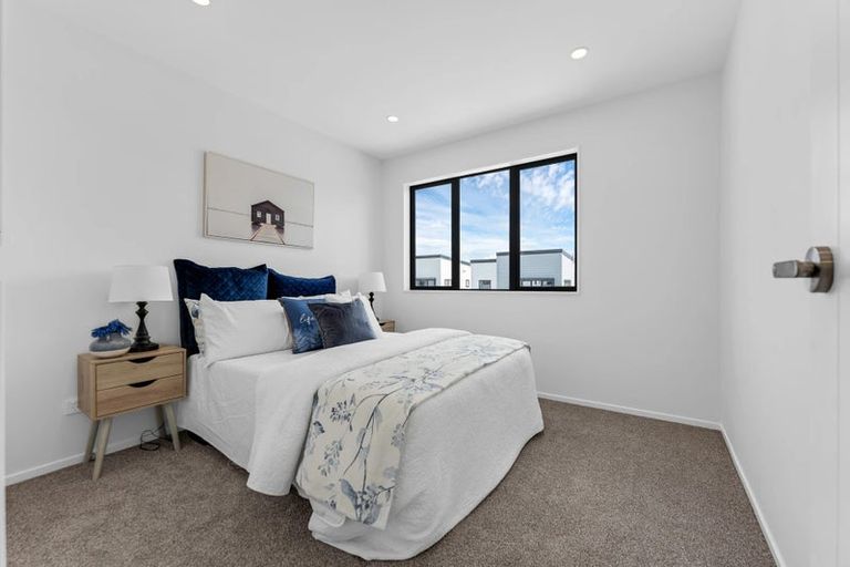 Photo of property in 1 Greenbrier Street, Westgate, 0814