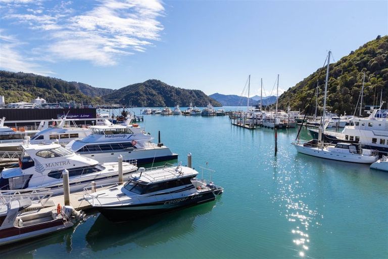 Photo of property in Oxleys Rock Apartments, 304/6 London Quay, Picton, 7220