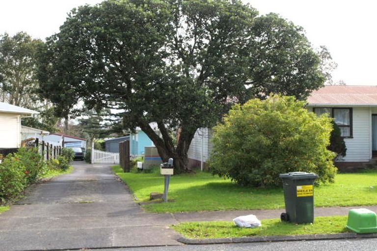 Photo of property in 38 Cramond Drive, Mangere East, Auckland, 2024