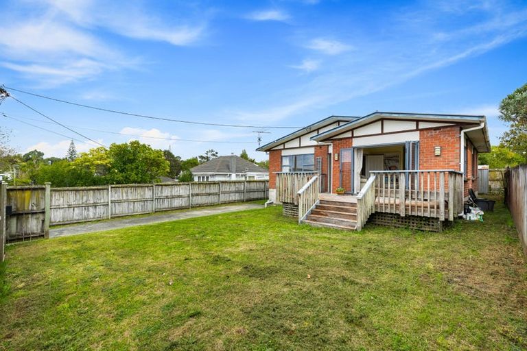 Photo of property in 344 Glengarry Road, Glen Eden, Auckland, 0602