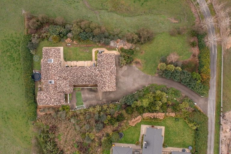 Photo of property in 18 Myra Evelyn Grove, Dairy Flat, Albany, 0792