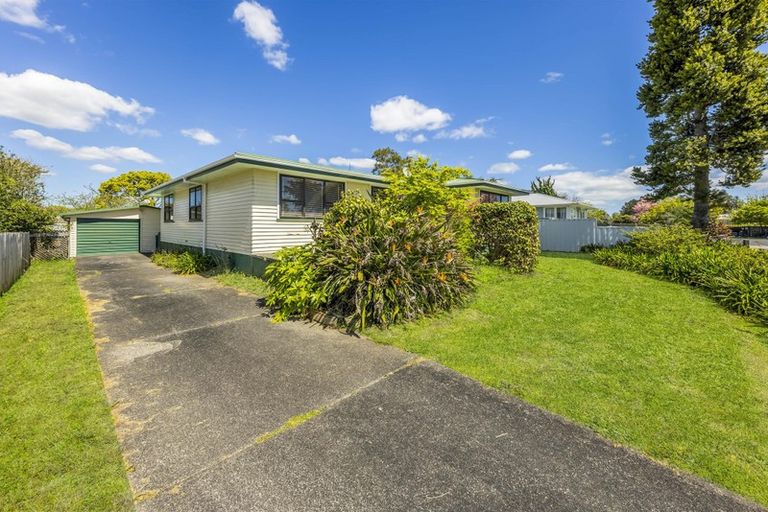 Photo of property in 16 Eastburn Street, Papakura, 2110