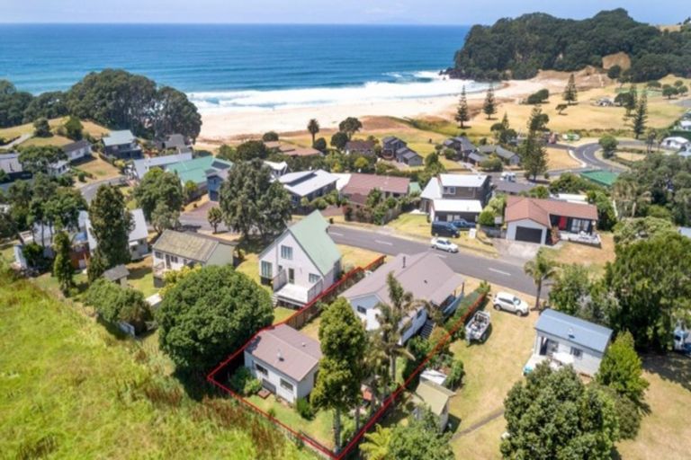 Photo of property in 144 Bambury Place, Onemana, Whangamata, 3691