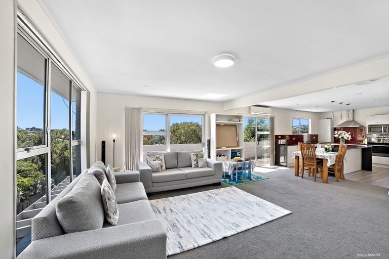 Photo of property in 217 Glamorgan Drive, Torbay, Auckland, 0630