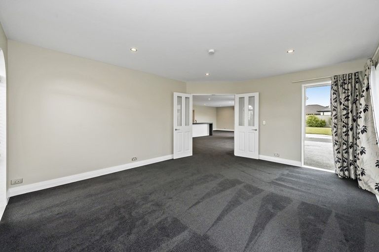 Photo of property in 17 Josephine Crescent, Aidanfield, Christchurch, 8025